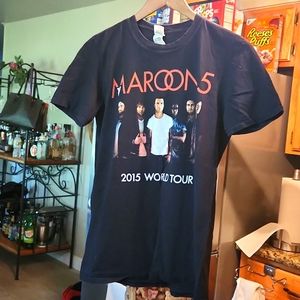 Maroon 5 2015 World Tour tshirt